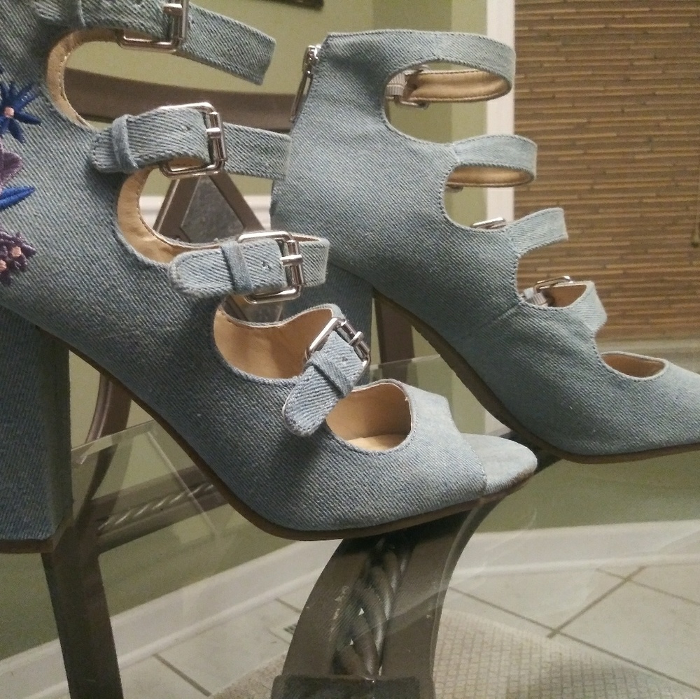 Unique and Soulful heel